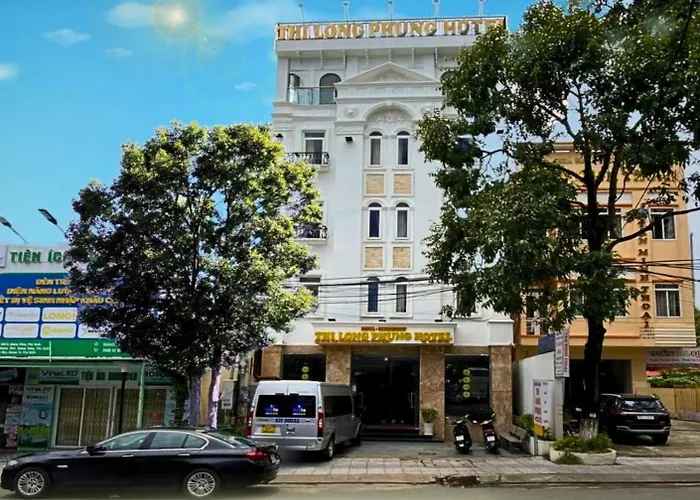 Thi Long Phụng