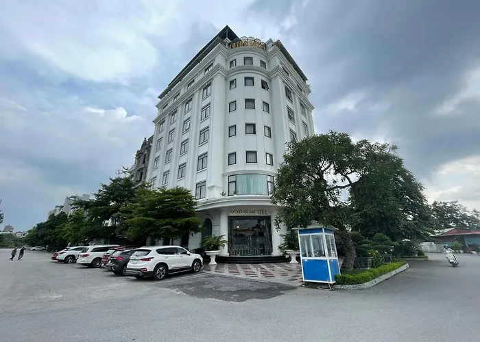 Lotus Hotel & Apartment