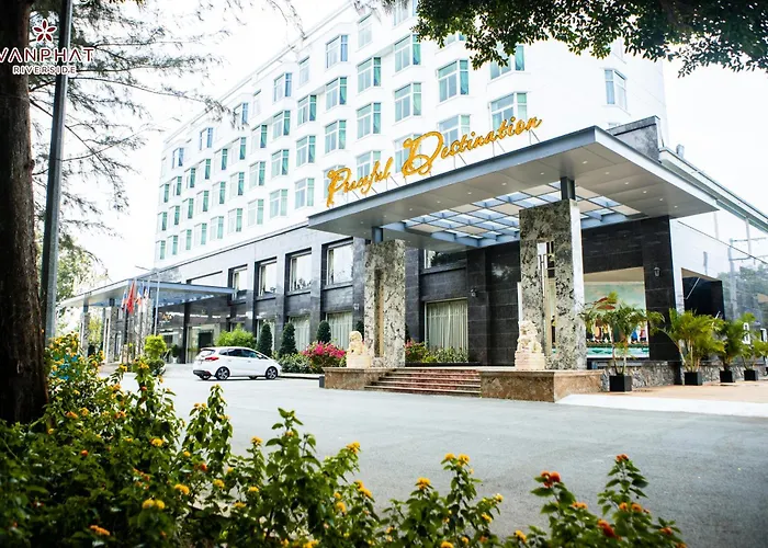 Van Phat Riverside