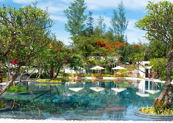 Fleur De Lys & Spa Long Hai