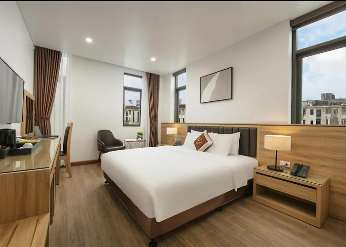Lam Anh Hotel 5 Him Lam Vạn Phúc