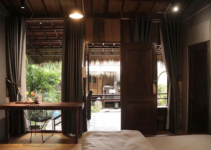 Cat Homestay Huế, Việt Nam