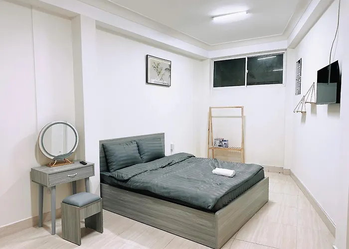 Lucia Home