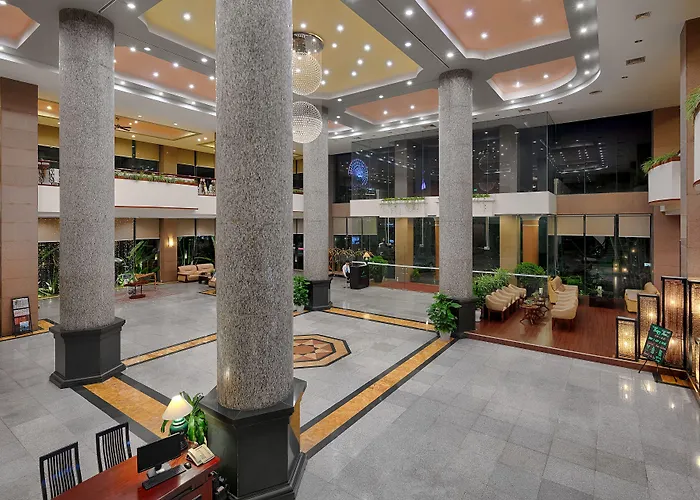 Khách Sạn Hạ Long Plaza