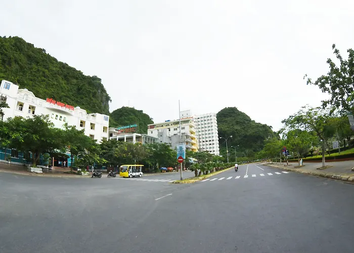 Gieng Ngoc Cat Ba Hotel