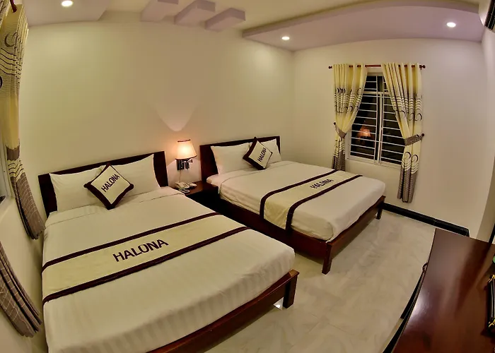 Halona Hotel