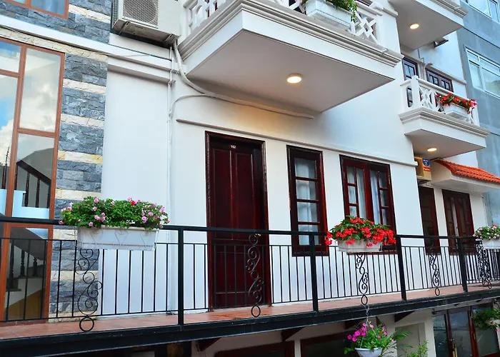 Chapa Dew Boutique Hotel