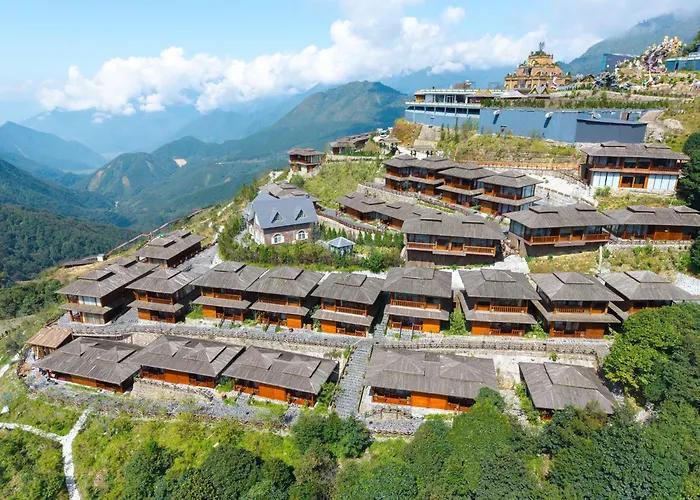 Heaven Gate O Quy Ho - Sapa