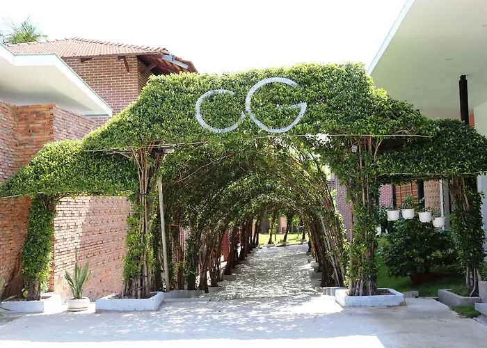 Countryside Garden & Bar