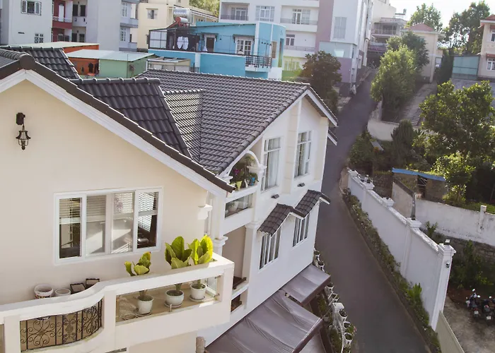 Anada Hotel Suites