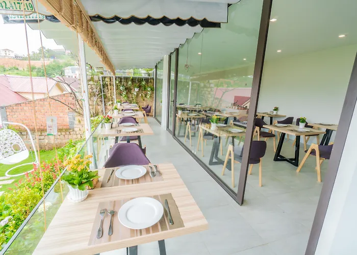 Dalat Home, Việt Nam