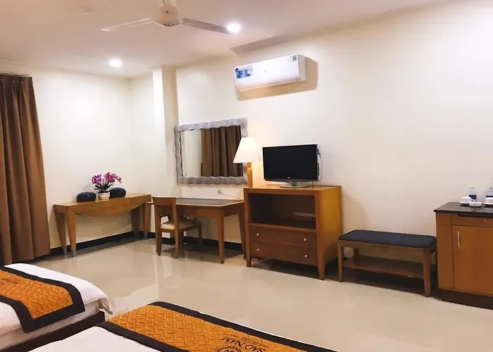 Khách sạn SAO NAM