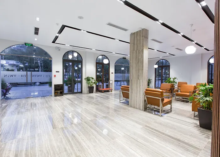 The Twin Hotel