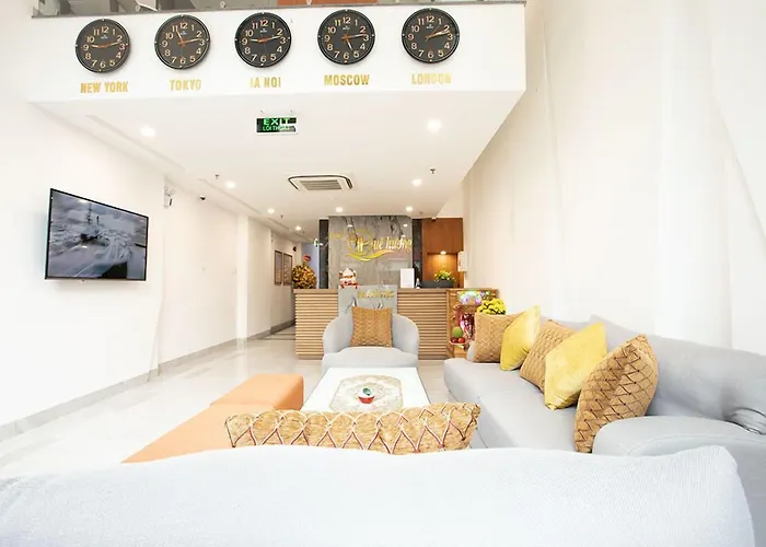 Que Huong Hotel