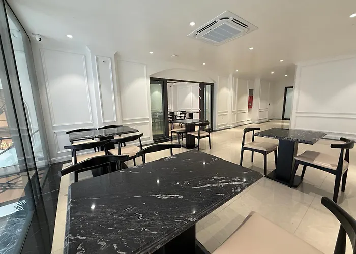 The Nova Hotel & Apartment Thành phố Hải Phòng, Việt Nam