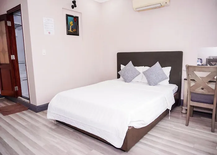 Ha Trinh Hotel