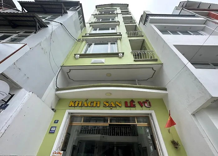 Oyo 1196 Le Vu