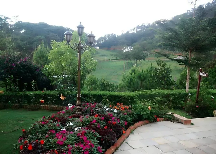 Sam Tuyen Lam Resort