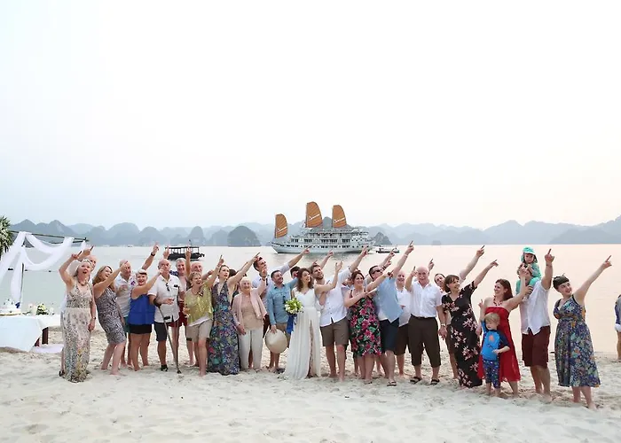 Aphrodite Cruise Ha Long, Vietnam