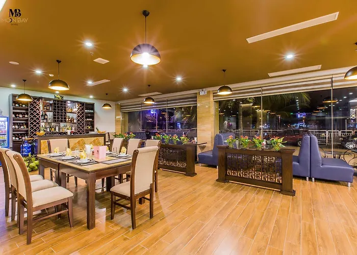 Khách sạn Moon Bay Hạ Long, Việt Nam