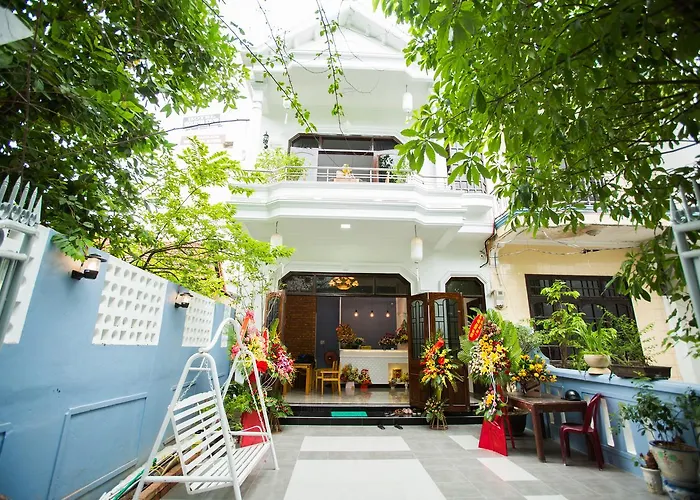 Shark Homestay