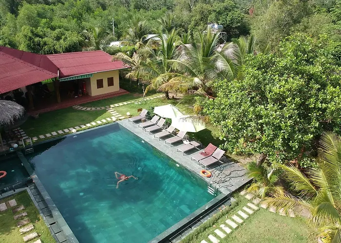 Ninila Fruit Farm Bungalow