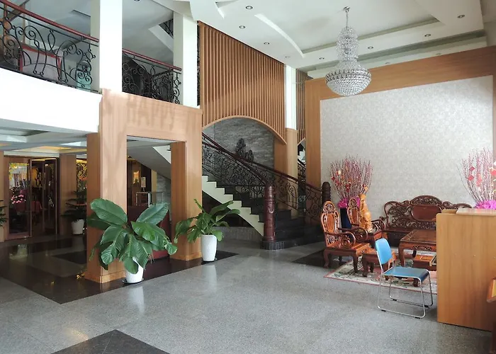 Phuong Dong Hotel