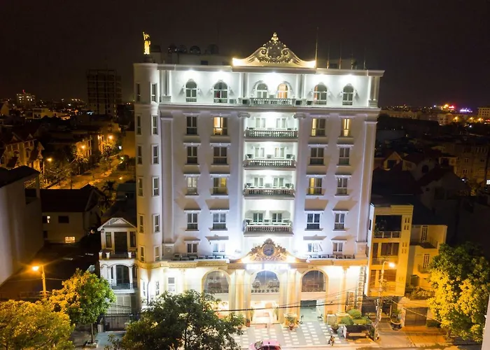 3Mg Lakeside Hotel