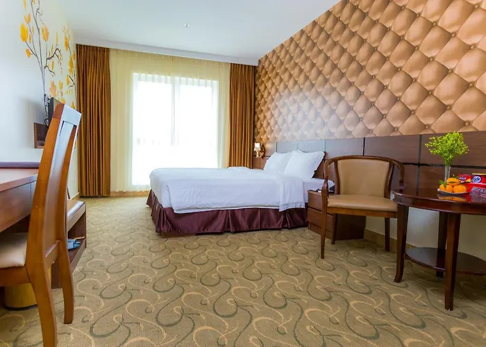 3Mg Lakeside Hotel